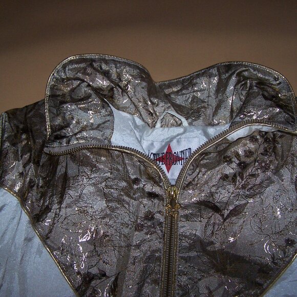 Active Frontier Int. Ladies Small Taupe Nylon Jogging / Leisure Wear Suit Set - Picture 4 of 13